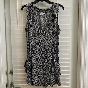 Women's St Tropez Medium Black & White Patterned Dress with Large Side Pockets